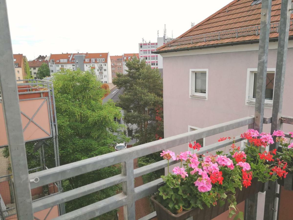 Quiet City-Apt, 4Min City-Center, 18Min Fair Nuernberg!!! Exterior foto