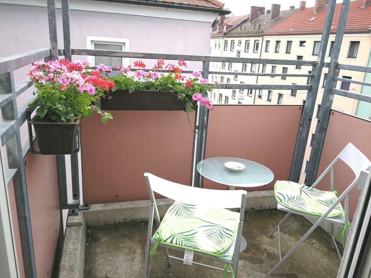 Quiet City-Apt, 4Min City-Center, 18Min Fair Nuernberg!!! Exterior foto