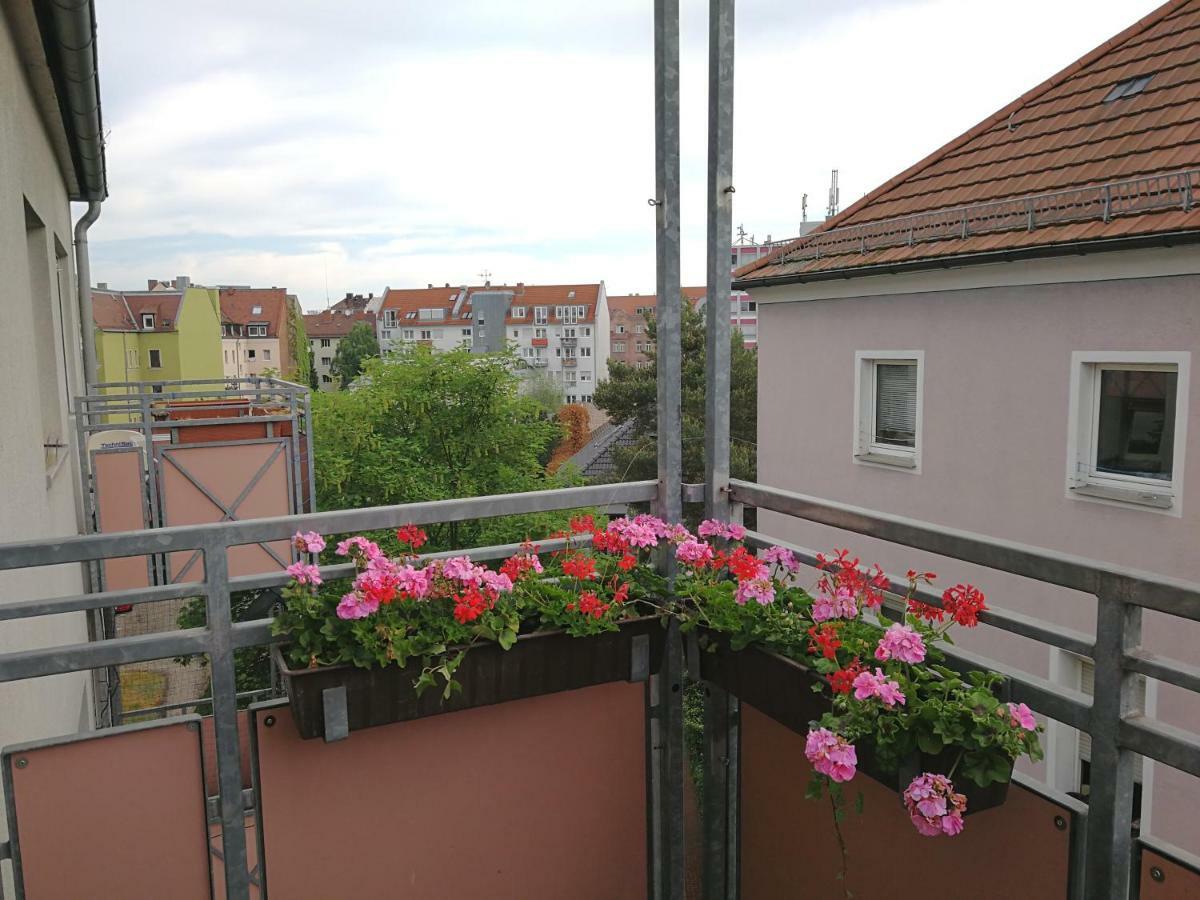 Quiet City-Apt, 4Min City-Center, 18Min Fair Nuernberg!!! Exterior foto